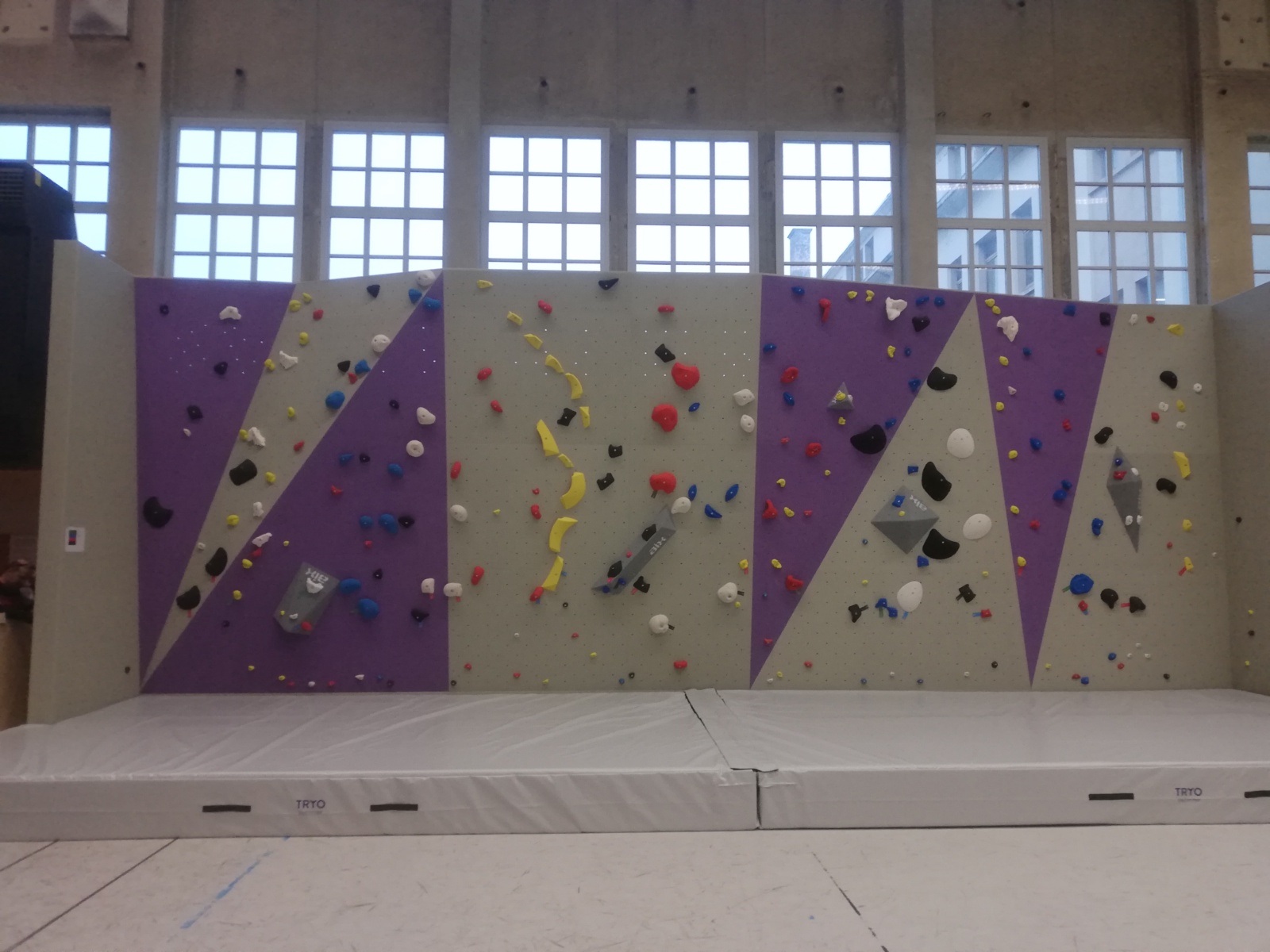 Unsere Wand: Grenoble boulder - Foto 2