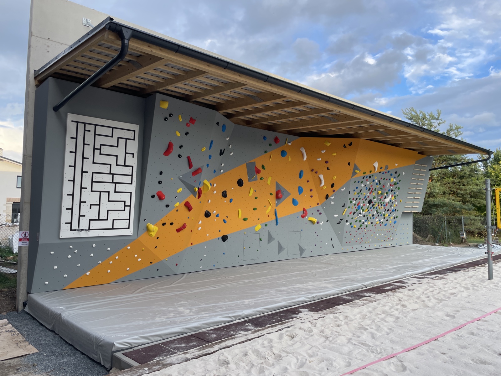 Unsere Wand: Jojo gym, Dobřichovice - Foto 3