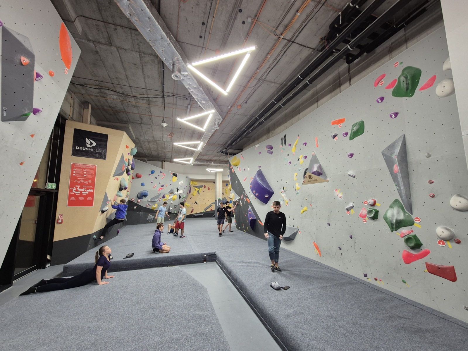 Unsere Wand: Block Dock, Bratislava - Foto 3