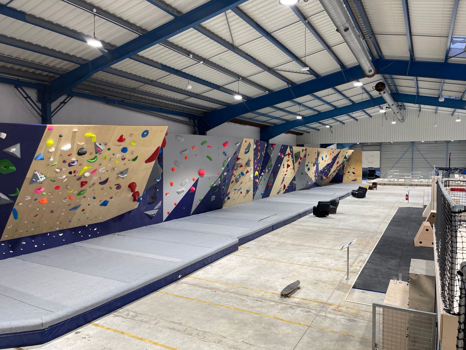 Unsere Wand: West Coast Academy (WCA), Saint Avertin - Foto 1