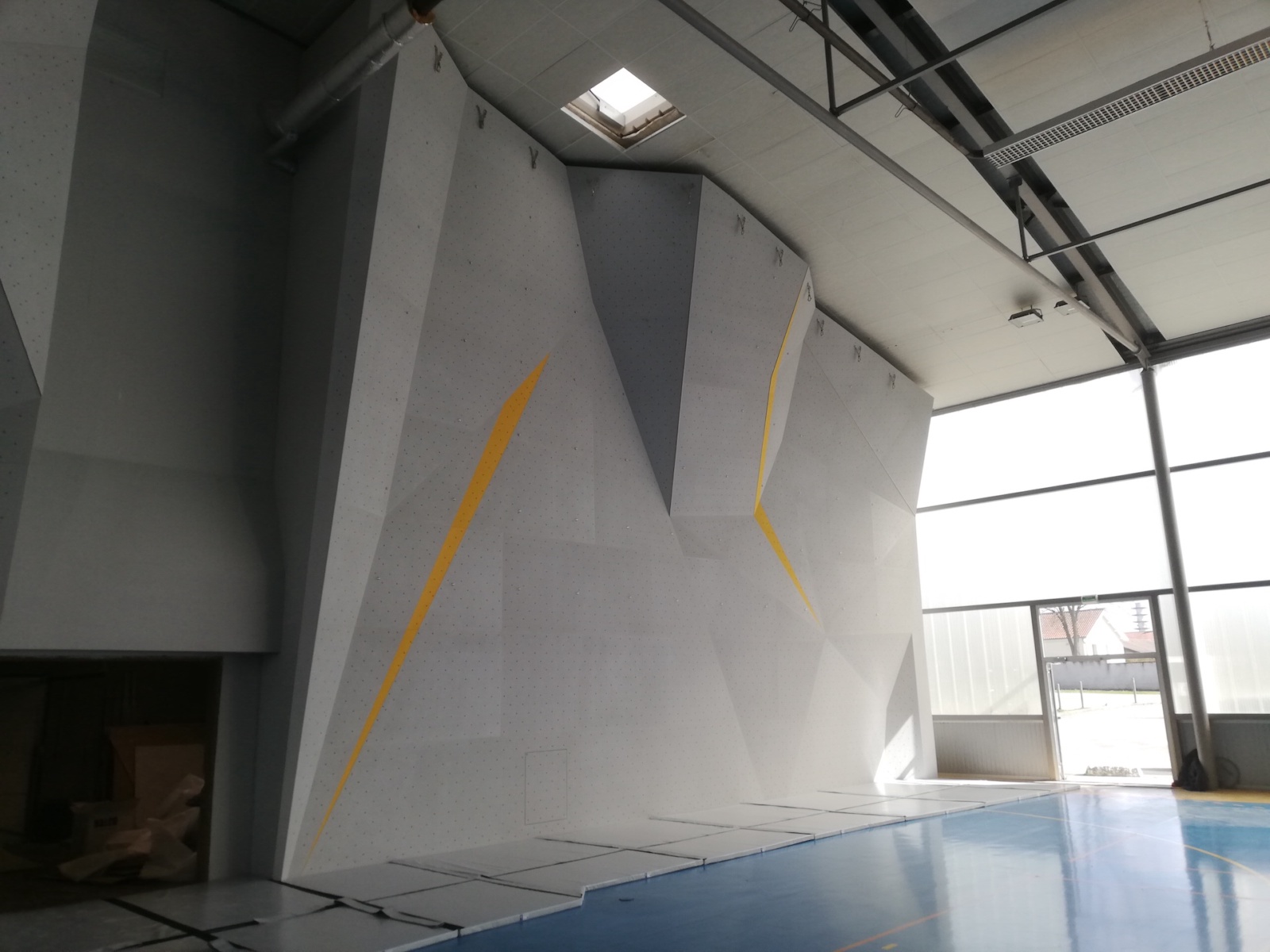 Unsere Wand: Saint Denis les Bourg - Foto 3