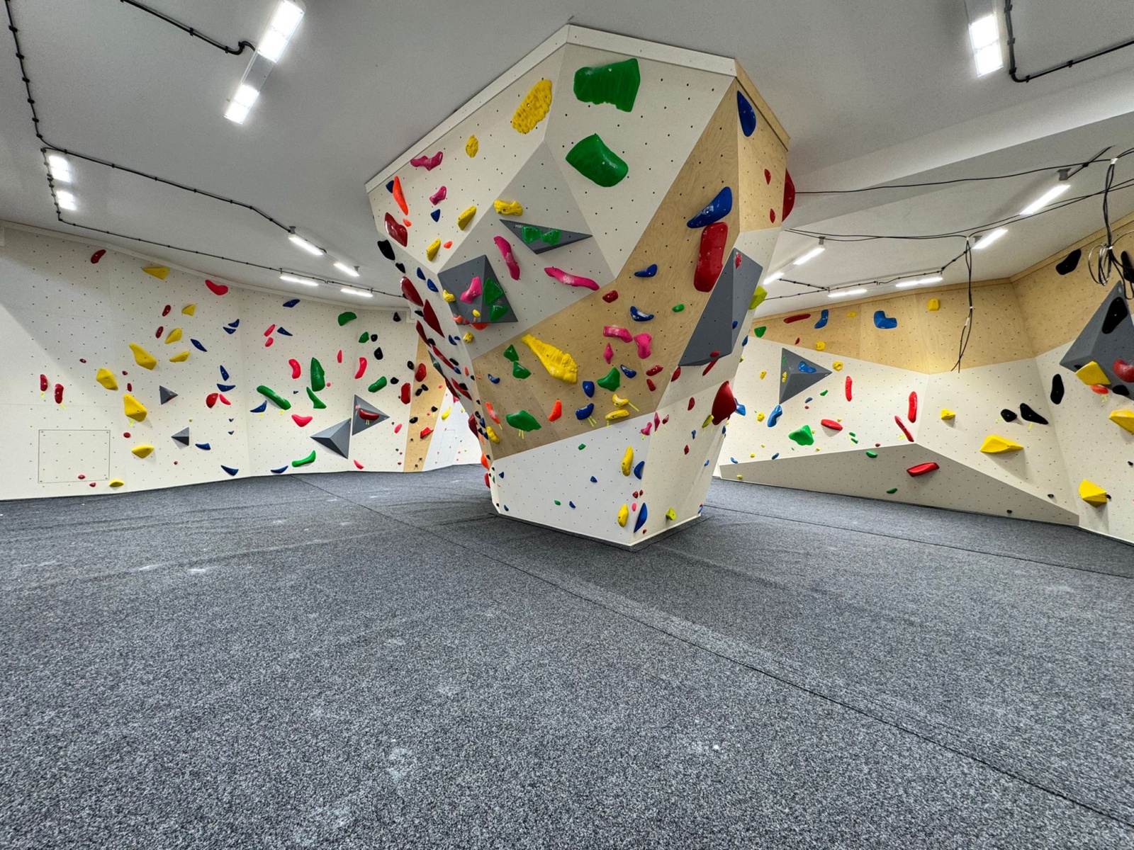 Unsere Wand: Vitality Slezsko, Bystřice nad Olší - Foto 1